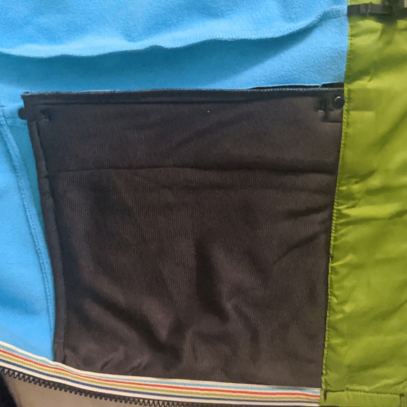 Under Armour women's snowboard jacket - Picture 11 of 17